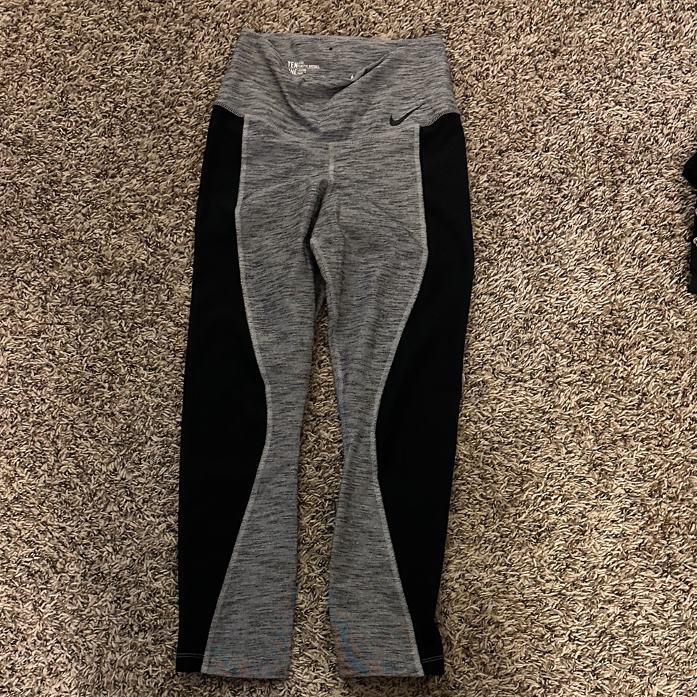 Nike Heather Gray and Black Active Leggings